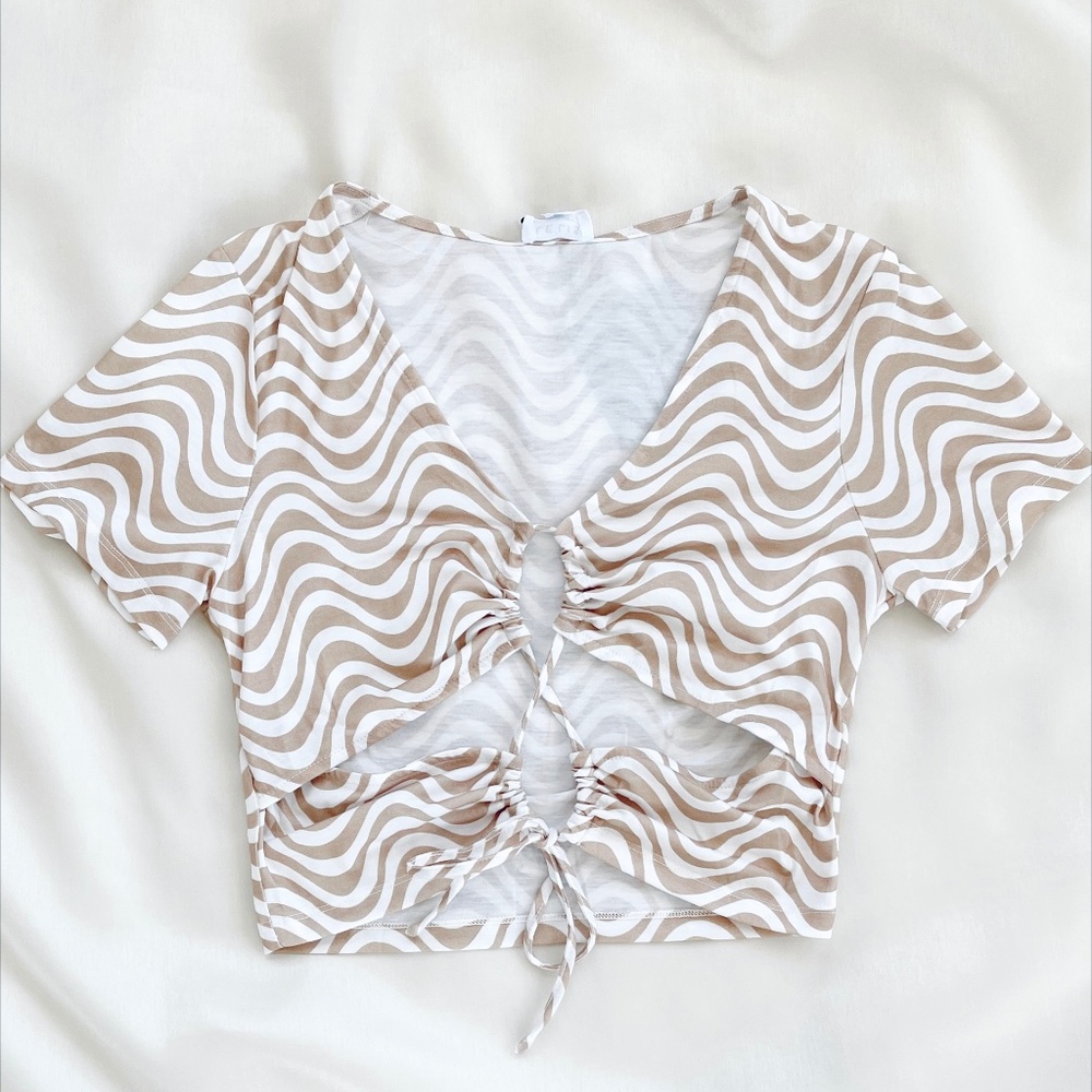 Retro Print Short Sleeve Crop Top